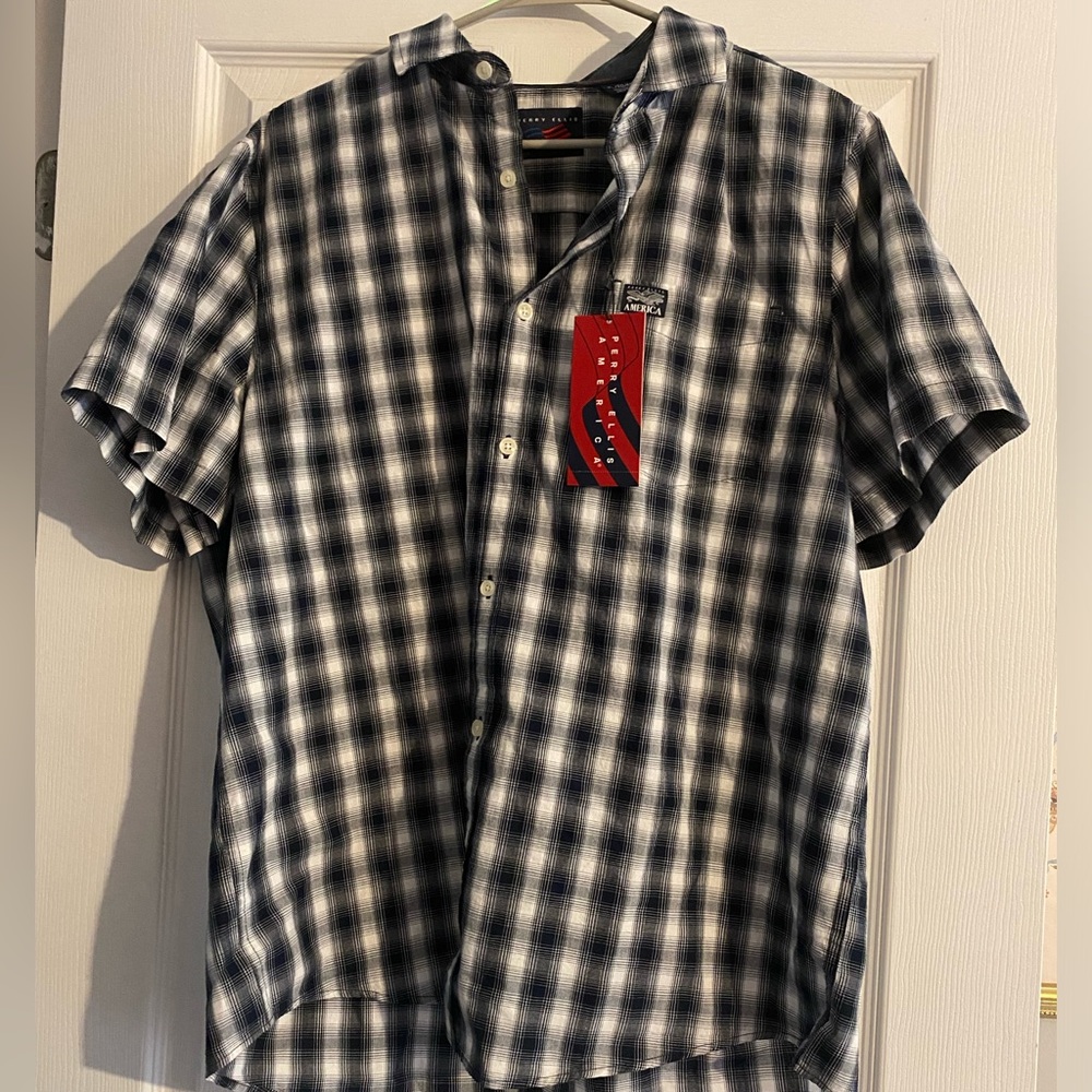 Men’s Perry Ellis Dark Sapphire NWT XLbutton town shirt